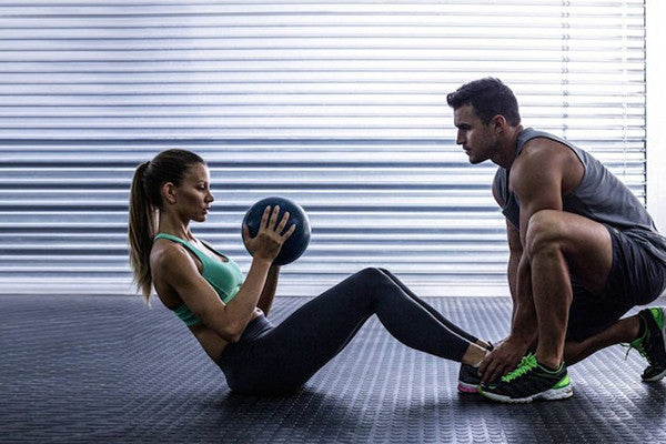 HOW TO PICK A PERSONAL TRAINER